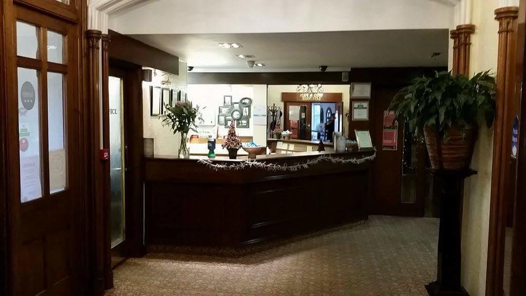 The Royal Hotel Tain Exterior photo